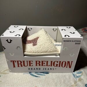 TRUE RELIGION slippers
